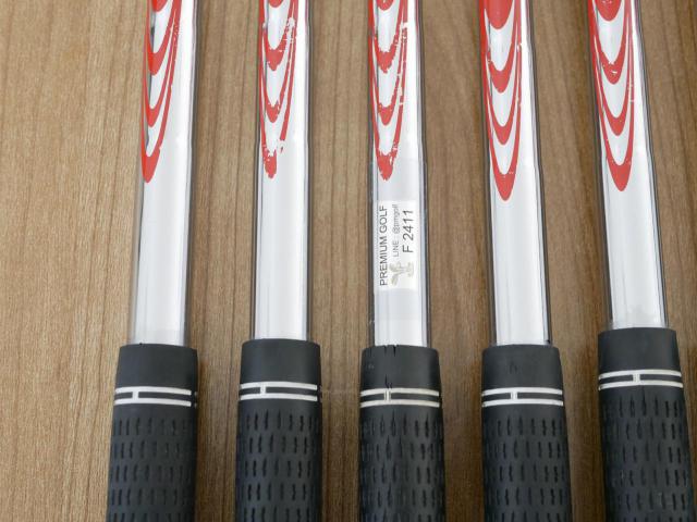 Iron set : Titleist : ชุดเหล็ก Titleist T400 (ตีง่ายที่สุด ไกลที่สุด ออกปี 2020) มีเหล็ก 6-Pw,43 (6 ชิ้น) ก้านเหล็ก NS Pro Modus 125 Flex S