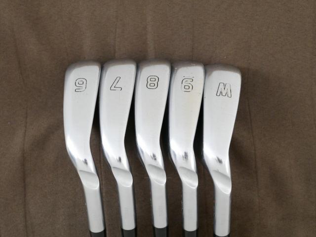 Iron set : Ping : ชุดเหล็ก Ping G700 (ปี 2019 Japan Spec. ใบใหญ่ ง่ายที่สุด ไกลที่สุดของ Ping) มีเหล็ก 6-Pw (5 ชิ้น) ก้านกราไฟต์ Ping ALTA J CB Flex SR