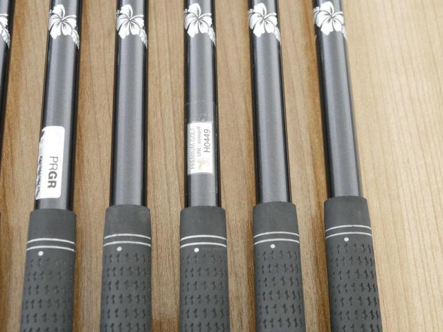 Iron set : PRGR : ชุดเหล็ก PRGR 02 Forged (ปี 2021 นุ่มมาก หายาก) มีเหล็ก 5-Pw (6 ชิ้น) ก้านกราไฟต์ Mitsubishi Diamana Flex SR