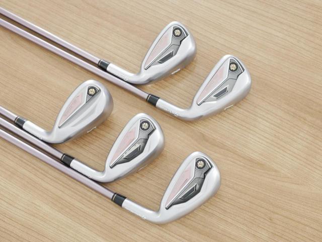 Lady club : All : ชุดเหล็ก Taylormade Gloire (รุ่นท๊อปสุด Japan Spec. ใบใหญ่ ตีง่าย ไกล) มีเหล็ก 7-Pw,Sw (5 ชิ้น) ก้านกราไฟต์ Flex L