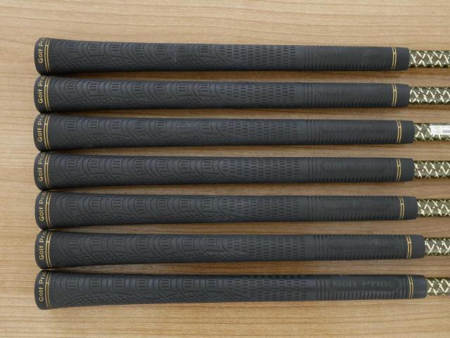 Iron set : Honma : ชุดเหล็ก Honma Beres 2020 Forged (ออกปี 2020) มีเหล็ก 6-11,Sw (7 ชิ้น เทียบเท่า 5-Pw,Sw) ก้าน ARMRQ (42) Flex R (2 ดาว)