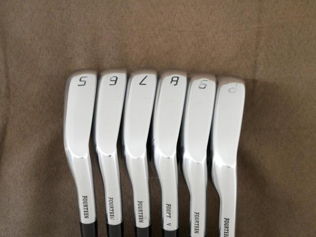 Iron set : Fourteen : ชุดเหล็ก Fourteen IF-700 Forged (ออกปี 2022) มีเหล็ก 5-Pw (6 ชิ้น) ก้านกราไฟต์ Flex S