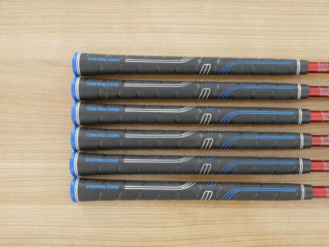 Iron set : Daiwa : ชุดเหล็ก Daiwa Labospec FF-247 (หน้าเด้ง ตีไกลสุด ง่ายสุดของ Daiwa) มีเหล็ก 6-Pw,Aw (6 ชิ้น) ก้านกราไฟต์ Flex R