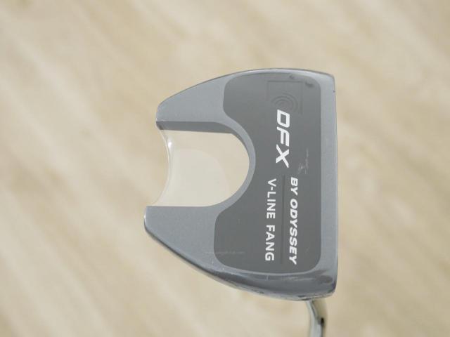 Putter : All : **ของใหม่ ยังไม่แกะพลาสติก** พัตเตอร์ Odyssey DFX V-Line Fang (รุ่นปี 2025) ยาว 33 นิ้ว
