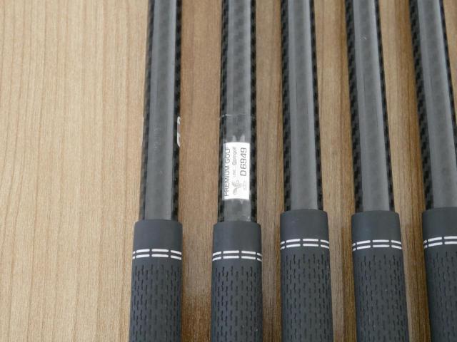 Iron set : Titleist : ชุดเหล็ก Titleist T400 (ตีง่ายที่สุด ไกลที่สุด ออกปี 2020) มีเหล็ก 7-Pw,43,49,55 (7 ชิ้น) ก้านกราไฟต์ Mitsubishi TENSEI 40 Flex R2