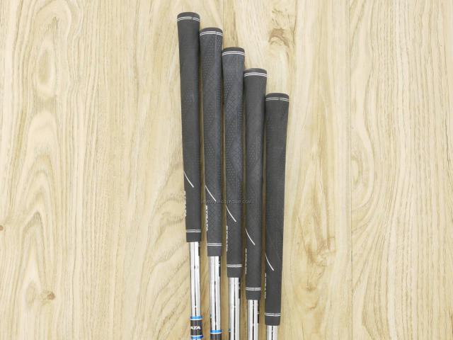 Iron set : Callaway : ชุดเหล็ก Callaway Strata มีเหล็ก 6-Pw (5 ชิ้น) ก้านเหล็ก Uniflex