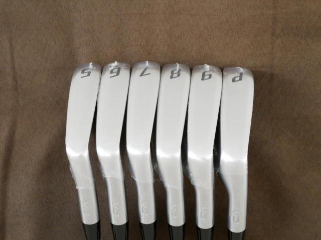 Iron set : Yamaha : **ของใหม่ ยังไม่แกะพลาสติก** ชุดเหล็ก Yamaha RMX VD/R Forged (ปี 2024 นุ่ม แน่นมากๆ) มีเหล็ก 5-Pw (6 ชิ้น) ก้านเหล็ก Dynamic Gold EX Weight Lock Tour Issue S200