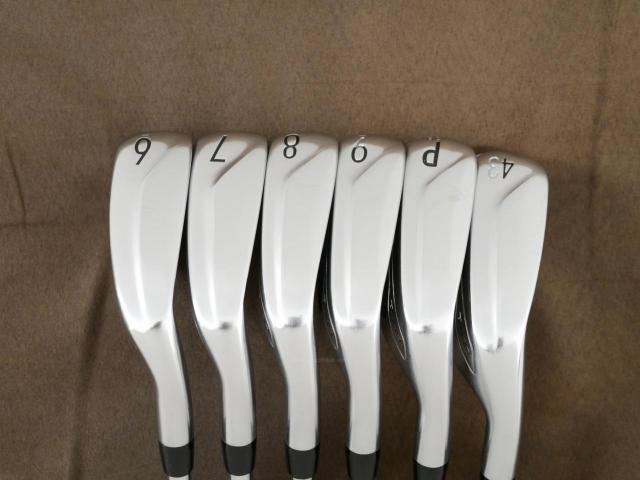 Iron set : Titleist : ชุดเหล็ก Titleist T400 (ตีง่ายที่สุด ไกลที่สุด ออกปี 2020) มีเหล็ก 6-Pw,43 (6 ชิ้น) ก้านเหล็ก NS Pro Zelos 7 Flex S