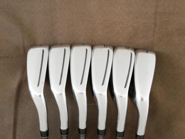 Iron set : Taylormade : ชุดเหล็ก Taylormade Gloire G (รุ่นท๊อปสุด ตีไกลมากๆ เหล็ก 7 Loft 26.5 หน้าเด้ง) มีเหล็ก 6-Pw,Aw (6 ชิ้น) ก้านกราไฟต์ Flex S