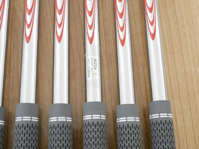 Iron set : Taylormade : ชุดเหล็ก Taylormade P790 (ตัวท้อปสุด ล่าสุด ออกปี 2025 Japan Spec.) มีเหล็ก 5-Pw (6 ชิ้น) ก้านเหล็ก NS Pro Modus 105 Flex S