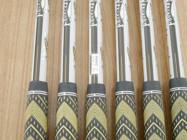 Iron set : Fourteen : ชุดเหล็ก Fourteen TC-404 (ปี 2018 ใบใหญ่ ตีไกลมาก เหล็ก 7 Loft 28) มีเหล็ก 6-Pw,Aw (6 ชิ้น) ก้านกราไฟต์ Flex R