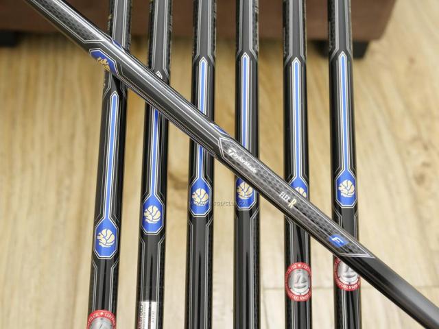 Iron set : Taylormade : ชุดเหล็ก Taylormade Gloire F2 Forged (รุ่นท๊อปสุด Japan Spec. ออกปี 2017) มีเหล็ก 6-Pw,Aw,Sw (7 ชิ้น) ก้านกราไฟต์ Flex R