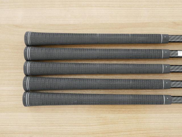 Iron set : PRGR : ชุดเหล็กกระเทย PRGR Super Egg Iron (รุ่นปี 2023 ตัวท๊อปสุด หน้าเด้งเกินกฏ ใช้แข่งไม่ได้ ตีไกลมากๆ) มีเหล็ก 7-Pw,Aw (5 ชิ้น) ก้านกราไฟต์ Flex R (M-37)