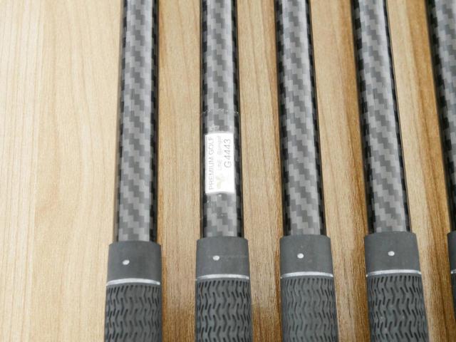 Iron set : PRGR : ชุดเหล็กกระเทย PRGR Super Egg Iron (รุ่นปี 2023 ตัวท๊อปสุด หน้าเด้งเกินกฏ ใช้แข่งไม่ได้ ตีไกลมากๆ) มีเหล็ก 7-Pw,Aw (5 ชิ้น) ก้านกราไฟต์ Flex R (M-37)