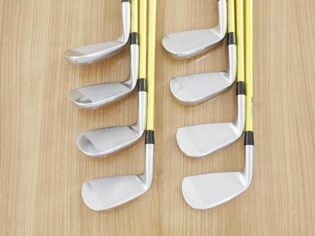 Iron set : Bridgestone : Bridgestone JGR Forged (นุ่ม แน่น) มีเหล็ก 5-PW,Aw,Sw (8 ชิ้น) ก้านกราไฟต์ Tour AD Flex R