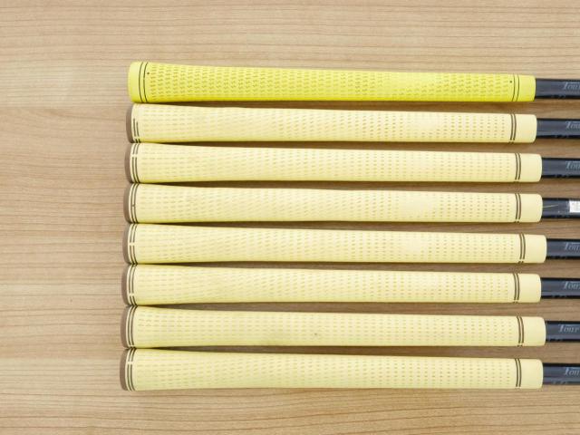 Iron set : Bridgestone : Bridgestone JGR Forged (นุ่ม แน่น) มีเหล็ก 5-PW,Aw,Sw (8 ชิ้น) ก้านกราไฟต์ Tour AD Flex R