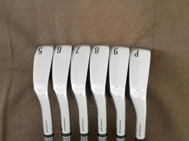 Iron set : Other Brand : ชุดเหล็ก Srixon ZX5 MK II Forged (ออกปี 2023) มีเหล็ก 5-Pw (6 ชิ้น) ก้านกราไฟต์ Fujikura AXIOM 105 Flex S