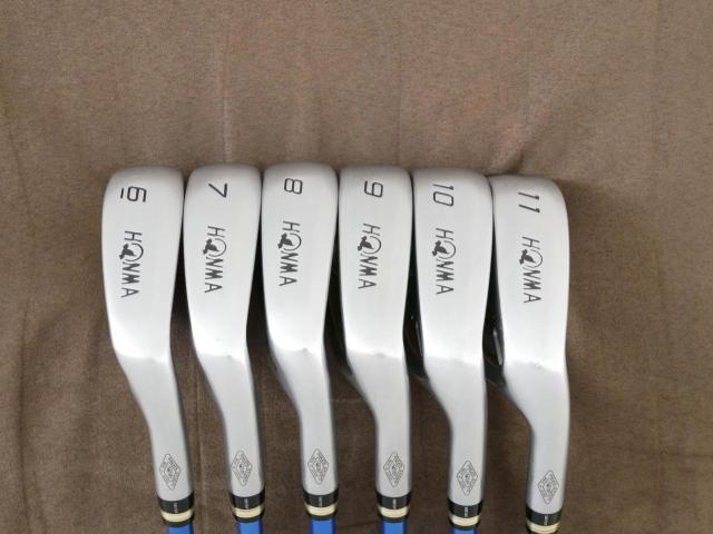 Iron set : Honma : ชุดเหล็ก Honma Beres IS-05 Forged (ปี 2017) มีเหล็ก 6-11 (6 ชิ้น ระยะเทียบเท่า 5-Pw ของรุ่นอื่นๆ) ก้าน ARMRQ ∞ (53) Flex R (2 ดาว)