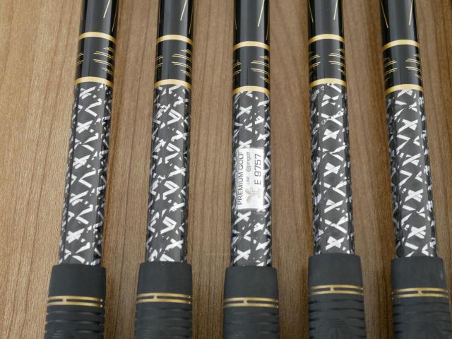 Iron set : Honma : ชุดเหล็ก Honma Beres Black Forged (ออกปี 2022 สวยมากๆ) มีเหล็ก 6-11 (6 ชิ้น เทียบเท่า 5-Pw) ก้าน ARMRQ MX Flex R2