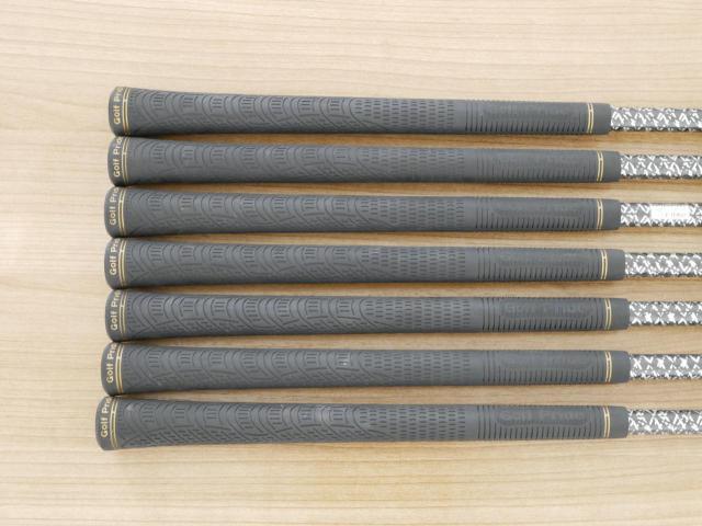 Iron set : Honma : ชุดเหล็ก Honma Beres Black Forged (ออกปี 2022 สวยมากๆ) มีเหล็ก 6-11,Sw (7 ชิ้น เทียบเท่า 5-Pw,Sw) ก้าน ARMRQ MX Flex R