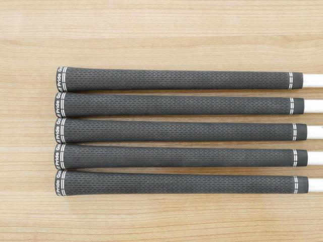 Iron set : Taylormade : ชุดเหล็ก Taylormade Gloire Forged (รุ่นท๊อปสุด Japan Spec.) มีเหล็ก 6-Pw (5 ชิ้น) ก้านกราไฟต์ Tour AD AD-95 Flex S