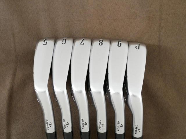 Iron set : Callaway : ชุดเหล็ก Callaway Legacy V (Forged) มีเหล็ก 5-Pw (6 ชิ้น) ก้านเหล็ก Memphis 10 Flex SR