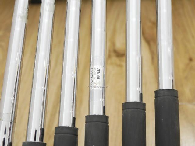 Iron set : Other Brand : ชุดเหล็ก RC Royal Collection FD Forged มีเหล็ก 5-Pw (6 ชิ้น) ก้านเหล็ก NS Pro 950 Flex R
