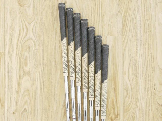 Iron set : Callaway : ชุดเหล็ก Callaway RAZR X Tour มีเหล็ก 4-Pw (7 ชิ้น) ก้านเหล็ก NS Pro 950 Flex R