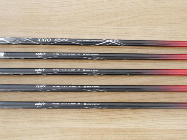 Iron set : XXIO : ชุดเหล็ก XXIO 8 Red (ใบใหญ่ ตีง่าย ไกล) มีเหล็ก 7-Pw,Aw (5 ชิ้น) ก้านกราไฟต์ MP-800 Flex R
