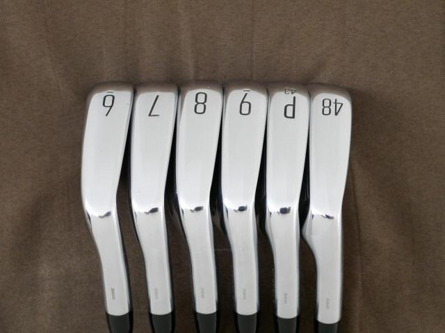 Iron set : Titleist : ชุดเหล็ก Titleist T200 Forged (รุ่นล่าสุด ออกปี 2023 Japan Spec) มีเหล็ก 6-Pw,48 (6 ชิ้น) ก้านกราไฟต์ Mitsubishi TENSEI AM2 Flex S