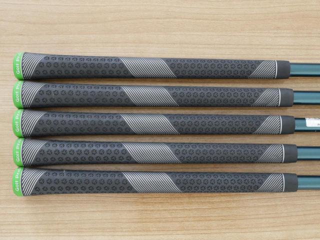 Iron set : Callaway : ชุดเหล็ก Callaway ELYTE (รุ่นล่าสุด ออกปี 2025 ตีง่ายมาก ไกล Japan Spec.) มีเหล็ก 6-Pw (5 ชิ้น) ก้านกราไฟต์ Fujikura VENTUS 5 Flex R