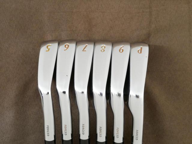 Iron set : Miura : ชุดเหล็ก Miura CB-301R Forged (ออกปี 2020 นุ่มมากๆๆ) มีเหล็ก 5-Pw (6 ชิ้น) ก้านกราไฟต์ UST Mamiya RECOIL 660 F3 Flex R