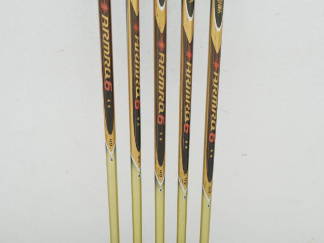 Iron set : Honma : ชุดเหล็ก Honma Beres IS-02 (หน้าเด้ง Forged) มีเหล็ก 7-11 (5 ชิ้น เทียบเท่า 6-Pw) ก้าน ARMRQ 6 (49) Flex R (2 ดาว)