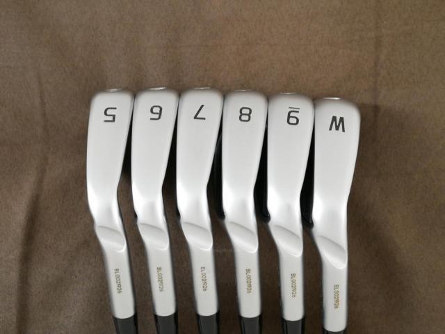 Iron set : Ping : ชุดเหล็ก Ping i240 (รุ่นล่าสุด ออกปี 2025) มีเหล็ก 5-Pw (6 ชิ้น) ก้านเหล็ก NS Pro Modus 120 Flex S