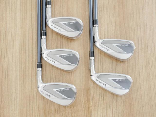 Iron set : Taylormade : **ของใหม่ ยังไม่แกะพลาสติก** ชุดเหล็ก Taylormade Stealth (ออกปี 2022 Japan Spec.) มีเหล็ก 6-Pw (5 ชิ้น) ก้านกราไฟต์ Mitsubishi Tensei TM60 Flex S