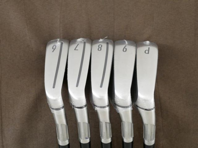 Iron set : Taylormade : **ของใหม่ ยังไม่แกะพลาสติก** ชุดเหล็ก Taylormade Stealth (ออกปี 2022 Japan Spec.) มีเหล็ก 6-Pw (5 ชิ้น) ก้านกราไฟต์ Mitsubishi Tensei TM60 Flex S