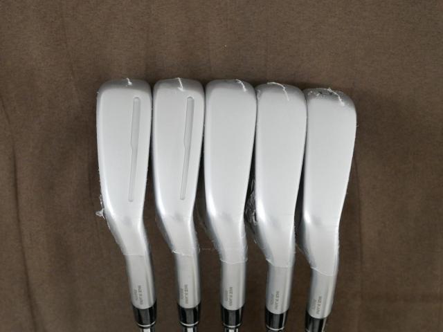 Iron set : Honma : **ของใหม่ ยังไม่แกะพลาสติก** ชุดเหล็ก Honma Tour World GS (ออกปี 2021 ใบใหญ่ ตีง่าย ไกล) มีเหล็ก 6-10 (5 ชิ้น) ก้านเหล็ก NS Pro 950 NEO Flex R