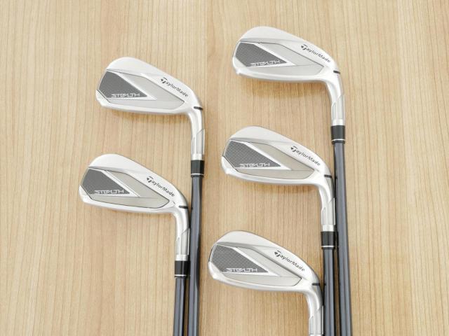 Iron set : Taylormade : ชุดเหล็ก Taylormade Stealth (ออกปี 2022 Japan Spec.) มีเหล็ก 6-Pw (5 ชิ้น) ก้านกราไฟต์ Mitsubishi Tensei TM60 Flex R
