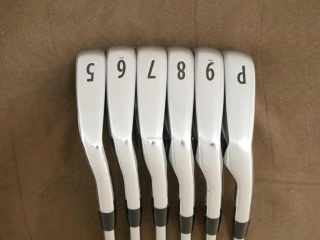 Iron set : Titleist : ชุดเหล็ก Titleist AP2 712 Forged มีเหล็ก 5-Pw (6 ชิ้น) ก้านเหล็ก KBS Tour Flex R