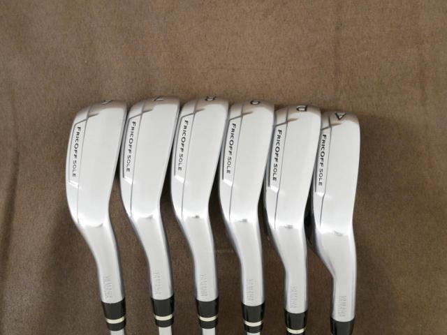 Iron set : Yamaha : ชุดเหล็ก Yamaha Inpres UD+2 (ปี 2018 ตีไกลที่สุด ไกลกว่าเหล็กทั่วไป 2 เบอร์) มีเหล็ก 6-Pw,Aw (6 ชิ้น) ก้านเหล็ก NS Pro Zelos 7 Flex R