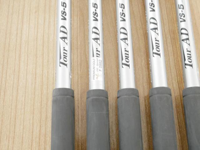 Iron set : Katana : ชุดเหล็กกระเทย Katana Voltio III G Series Hi (ตีง่าย ไกลมาก) มีเหล็ก 7-Pw,Aw (5 ชิ้น ระยะเทียบเท่า เหล็ก 6-Pw) ก้าน Tour AD VS-5 Flex R