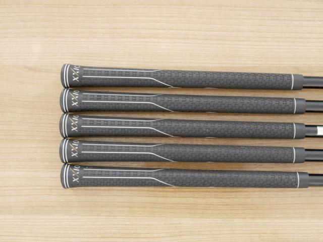 Iron set : XXIO : ชุดเหล็ก XXIO 7 (ตีง่ายมาก ไกล) มีเหล็ก 6-Pw (5 ชิ้น) ก้านกราไฟต์ MP-700 Flex SR