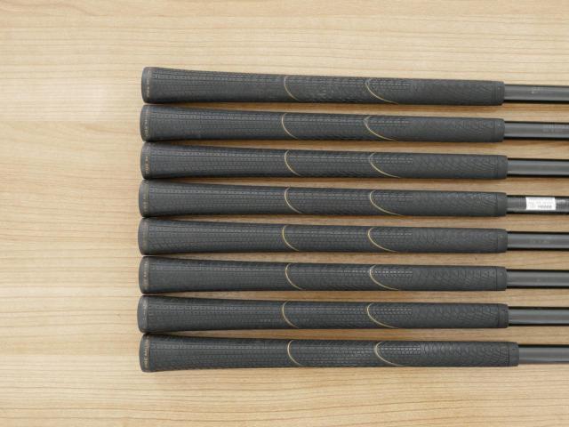 Iron set : PRGR : ชุดเหล็ก PRGR Premium Red TR-X 505 (รุ่นท็อป หน้าเด้ง ตีง่ายไกลมาก) มีเหล็ก 5-Pw,Aw,Sw (8 ชิ้น) ก้านกราไฟต์  M-40 Flex SR