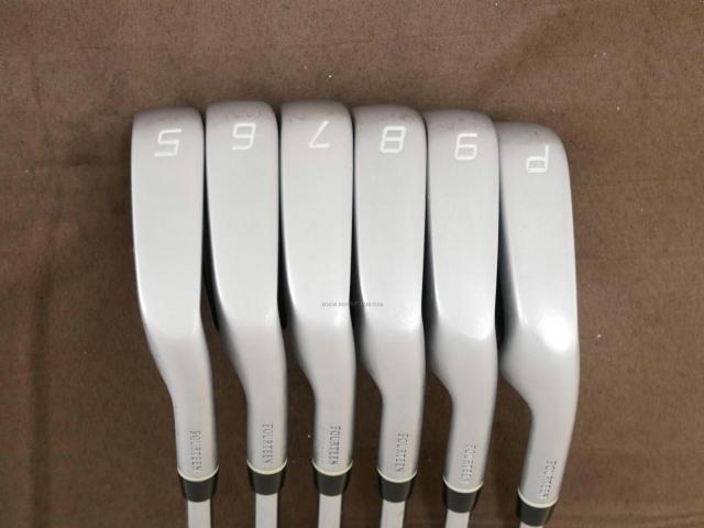 Iron set : Fourteen : ชุดเหล็ก Fourteen TC-606 Forged (ปี 2017 นุ่มมากๆ) มีเหล็ก 5-Pw (6 ชิ้น) ก้านเหล็ก NS Pro 950 HT Flex R