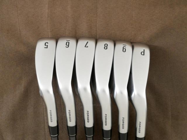 Iron set : Callaway : ชุดเหล็ก Callaway APEX DCB Forged (ปี 2022) มีเหล็ก 5-Pw (6 ชิ้น) ก้านกราไฟต์ Mitsubishi Diamana 55 Flex R