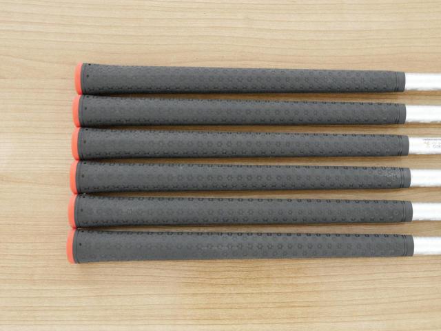 Iron set : Titleist : **มีตำหนิ** ชุดเหล็ก Titleist VG3 Type E Forged (Japan Spec. ตีง่ายและไกลมากๆ) มีเหล็ก 6-Pw,Aw (6 ชิ้น) ก้านกราไฟต์ Mitsubishi Rayon VG i60 Flex R