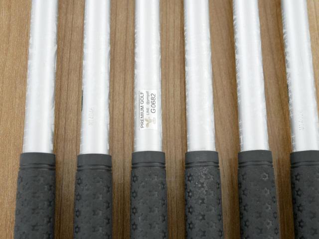 Iron set : Titleist : **มีตำหนิ** ชุดเหล็ก Titleist VG3 Type E Forged (Japan Spec. ตีง่ายและไกลมากๆ) มีเหล็ก 6-Pw,Aw (6 ชิ้น) ก้านกราไฟต์ Mitsubishi Rayon VG i60 Flex R