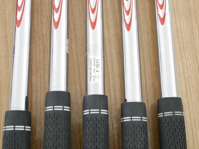 Iron set : Titleist : ชุดเหล็ก Titleist T200 (รุ่นปี 2020) มีเหล็ก 6-Pw (5 ชิ้น) ก้านเหล็ก NS Pro Modus 105 Flex S