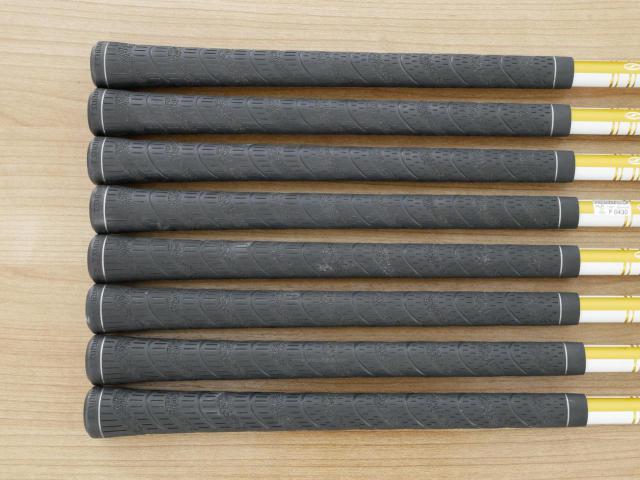 Iron set : Tsuruya : ชุดเหล็ก Tsuruya Onesider SE (ใบใหญ่ หน้าเด้ง) มีเหล็ก 5-Pw,Aw,Sw (8 ชิ้น) ก้านกราไฟต์ Flex R