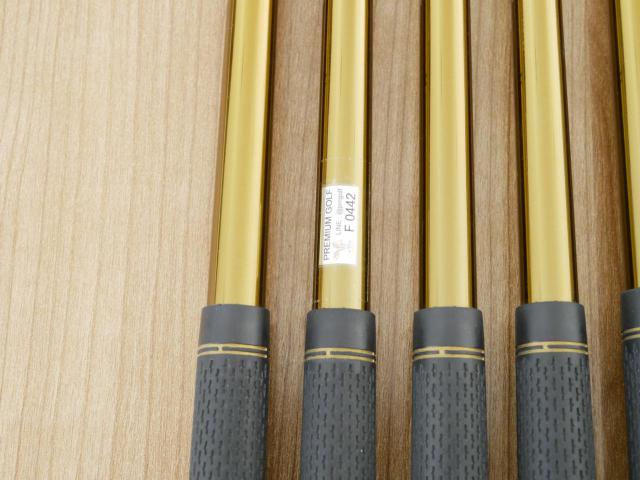 Iron set : Tsuruya : ชุดเหล็ก Tsuruya AXEL Gold Premium II (รุ่นปี 2017 ของใหม่ 6 หมื่นกว่าบาท หน้าเด้งสุดๆ ไกลสุดๆๆ) มีเหล็ก 7-Pw,Aw,As,Sw (7 ชิ้น ครบเซ็ต) ก้านกราไฟต์ Flex R